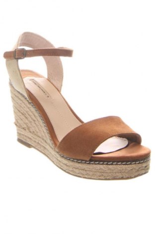 Sandalen Oysho, Größe 38, Farbe Beige, Preis € 28,13
