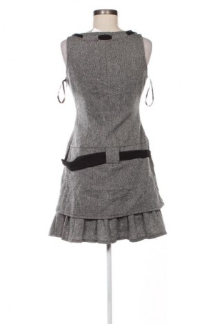 Latzkleid Morgan, Größe M, Farbe Mehrfarbig, Preis 33,99 €