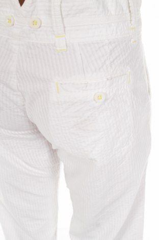 Дамски панталон Woolrich, Размер S, Цвят Бял, Цена 52,00 лв.
