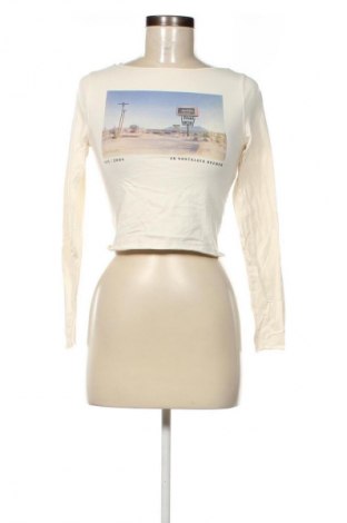 Damen Shirt Bershka, Größe M, Farbe Weiß, Preis 6,61 €
