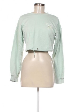 Damen Shirt Bershka, Größe S, Farbe Grün, Preis € 13,22