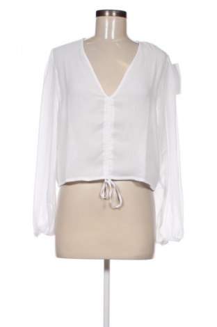 Damen Shirt NA-KD, Größe M, Farbe Weiß, Preis 16,27 €