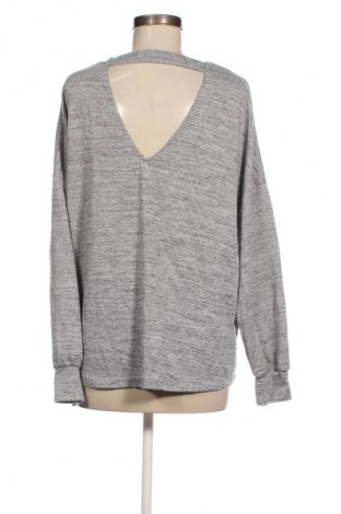 Damen Shirt Terranova, Größe L, Farbe Grau, Preis € 4,99