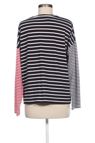 Damen Shirt Trendyol, Größe M, Farbe Mehrfarbig, Preis 10,99 €