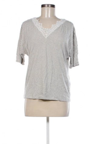 Damen Shirt Vero Moda, Größe XS, Farbe Mehrfarbig, Preis 3,99 €