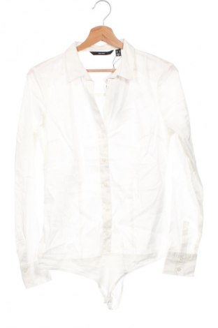 Дамска риза Vero Moda, Размер M, Цвят Бял, Цена 23,00 лв.