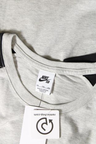 Dámske tričko Nike, Veľkosť XXL, Farba Sivá, Cena  14,95 €