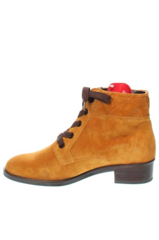 Botine de damă Apple of Eden, Mărime 40, Culoare Galben, Preț 435,99 Lei