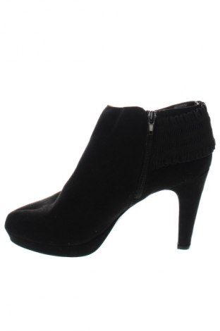 Botine de damă Fergie, Mărime 40, Culoare Negru, Preț 85,99 Lei