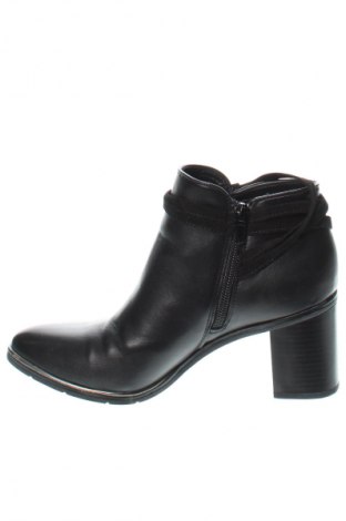 Botine de damă Graceland, Mărime 37, Culoare Negru, Preț 81,99 Lei