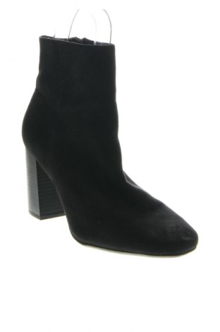 Botine de damă H&M, Mărime 38, Culoare Negru, Preț 157,89 Lei