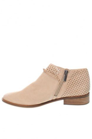 Botine de damă Lucky Brand, Mărime 38, Culoare Bej, Preț 203,95 Lei