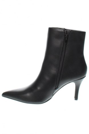 Damen Stiefeletten Nelly, Größe 39, Farbe Schwarz, Preis 36,49 €