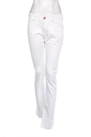 Damskie jeansy Armani Jeans, Rozmiar M, Kolor Biały, Cena 284,44 zł