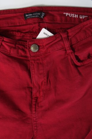 Damen Jeans Bershka, Größe S, Farbe Rot, Preis 8,17 €