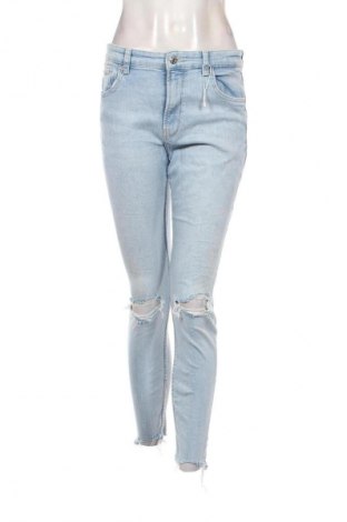 Damen Jeans Bershka, Größe M, Farbe Blau, Preis 10,09 €