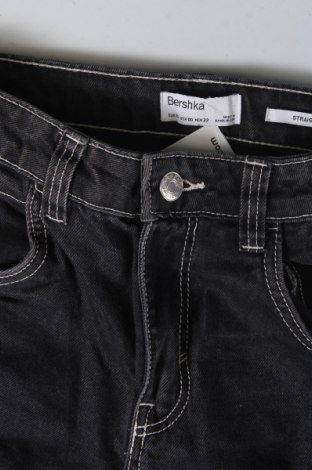 Blugi de femei Bershka, Mărime XXS, Culoare Negru, Preț 31,99 Lei