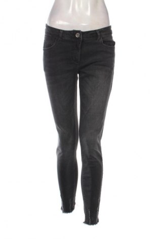 Damen Jeans Betty Barclay, Größe M, Farbe Schwarz, Preis 7,99 €