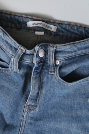 Női farmernadrág Calvin Klein Jeans, Méret S, Szín Kék, Ár 10 199 Ft