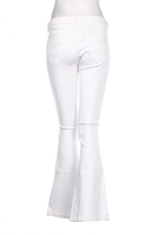 Damen Jeans Camaieu, Größe M, Farbe Weiß, Preis 6,99 €