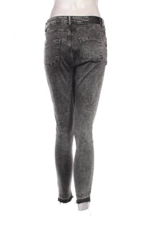 Damen Jeans Denim 1982, Größe M, Farbe Grau, Preis 4,49 €