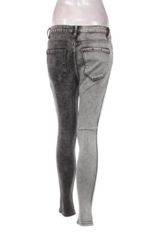 Dámske džínsy  Denim Life, Veľkosť M, Farba Sivá, Cena  4,95 €