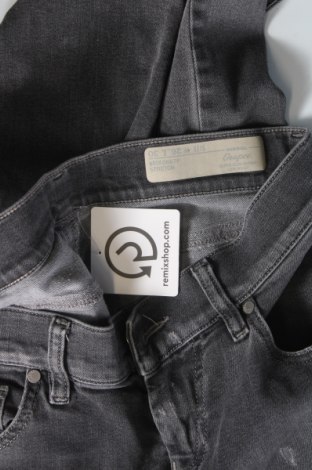 Damskie jeansy Diesel, Rozmiar S, Kolor Szary, Cena 180,90 zł