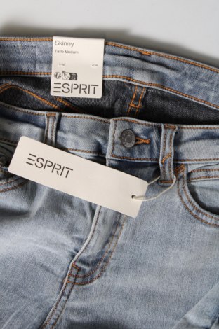 Дамски дънки Esprit, Размер M, Цвят Син, Цена 32,99 лв.