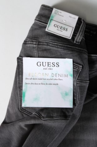 Γυναικείο Τζίν Guess, Μέγεθος M, Χρώμα Γκρί, Τιμή 88,66 €