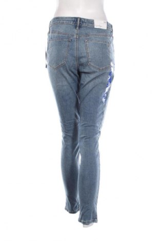 Damen Jeans Jessica Simpson, Größe M, Farbe Blau, Preis 9,99 €