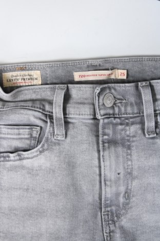 Damen Jeans Levi's, Größe XS, Farbe Grau, Preis 15,99 €