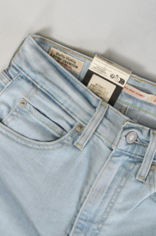 Дамски дънки Levi's, Размер XS, Цвят Син, Цена 172,00 лв.