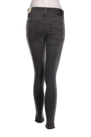 Damen Jeans Levi's, Größe S, Farbe Grau, Preis 88,66 €