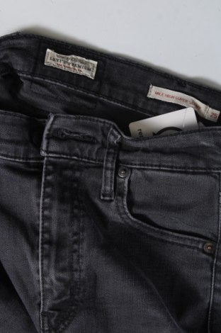 Дамски дънки Levi's, Размер XS, Цвят Сив, Цена 172,00 лв.