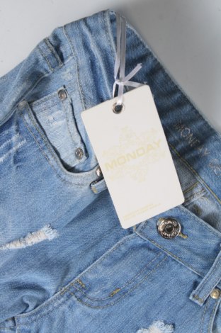 Blugi de femei Monday Denim, Mărime M, Culoare Albastru, Preț 98,99 Lei