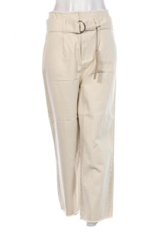 Damen Jeans NA-KD, Größe S, Farbe Ecru, Preis 19,18 €