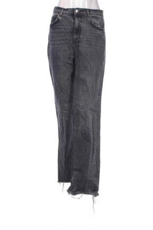 Дамски дънки Perfect Jeans By Gina Tricot, Размер M, Цвят Сив, Цена 17,00 лв.