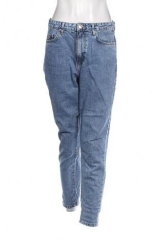 Damskie jeansy Perfect Jeans By Gina Tricot, Rozmiar M, Kolor Niebieski, Cena 43,99 zł