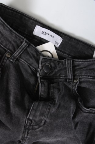 Damen Jeans Reserved, Größe XS, Farbe Grau, Preis € 9,49