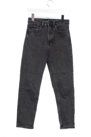 Damen Jeans Stradivarius, Größe S, Farbe Grau, Preis 20,18 €