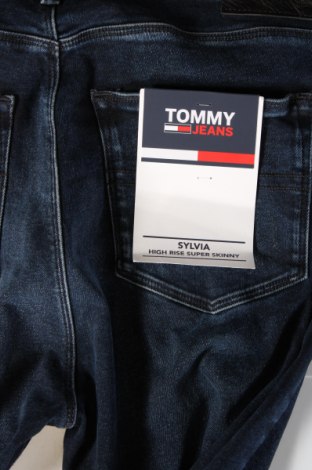 Damen Jeans Tommy Jeans, Größe L, Farbe Blau, Preis € 21,49