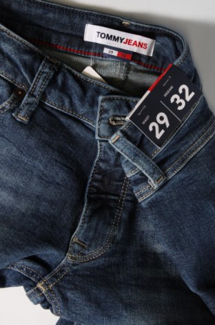 Γυναικείο Τζίν Tommy Jeans, Μέγεθος M, Χρώμα Μπλέ, Τιμή 17,99 €