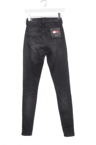 Dámske džínsy  Tommy Jeans, Veľkosť S, Farba Sivá, Cena  88,66 €