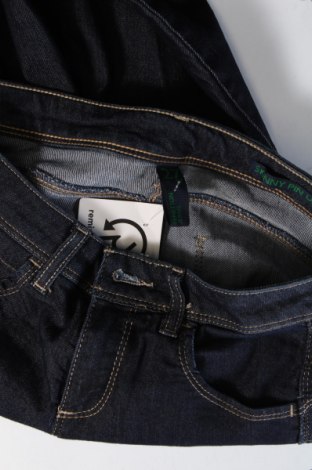 Damskie jeansy United Colors Of Benetton, Rozmiar S, Kolor Niebieski, Cena 20,99 zł