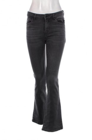 Damskie jeansy Vero Moda, Rozmiar S, Kolor Szary, Cena 31,99 zł