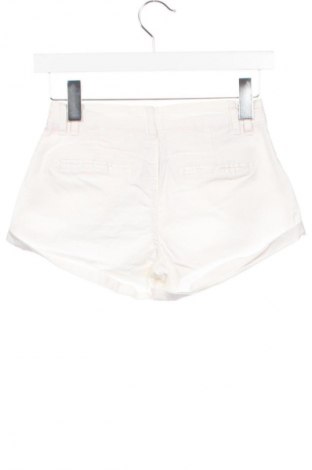 Damen Shorts Bershka, Größe XXS, Farbe Weiß, Preis € 7,68