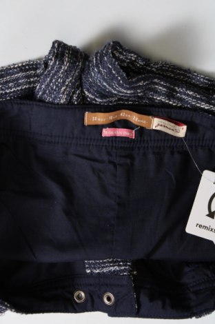 Pantaloni scurți de femei Bershka, Mărime M, Culoare Albastru, Preț 28,99 Lei