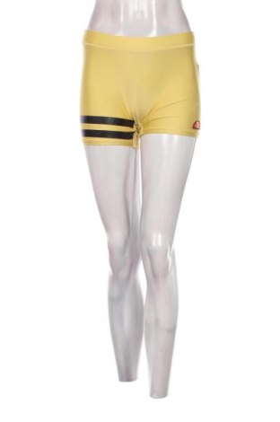Γυναικείο κοντό παντελόνι Ellesse, Μέγεθος S, Χρώμα Κίτρινο, Τιμή 12,99 €