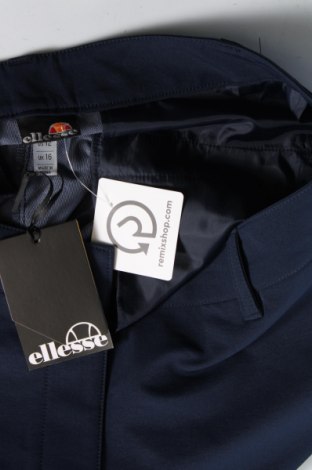 Pantaloni scurți de femei Ellesse, Mărime XL, Culoare Albastru, Preț 75,99 Lei