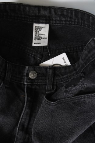 Pantaloni scurți de femei H&M, Mărime S, Culoare Negru, Preț 27,99 Lei